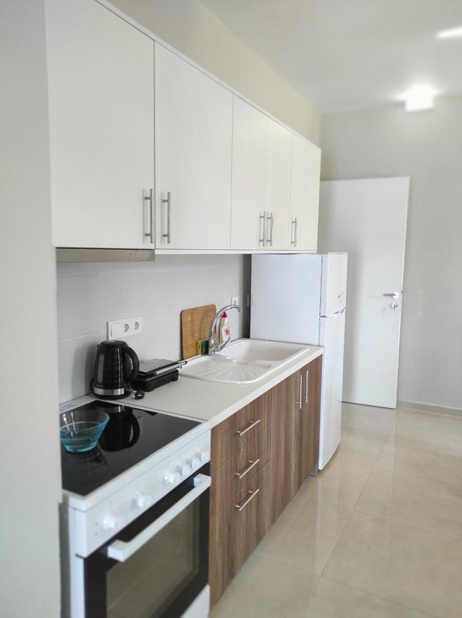 Sifis Place * Lentas