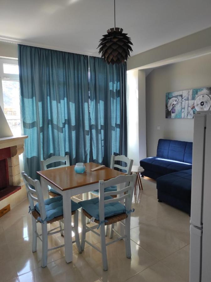 Sifis Place * Lentas